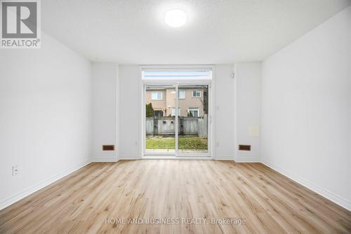 29 - 2410 Woodstock Trail, Oakville, ON - Indoor Photo Showing Other Room