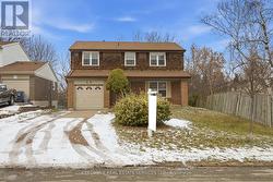 69 LORRAINE CRESCENT  Brampton, ON L6S 2R6