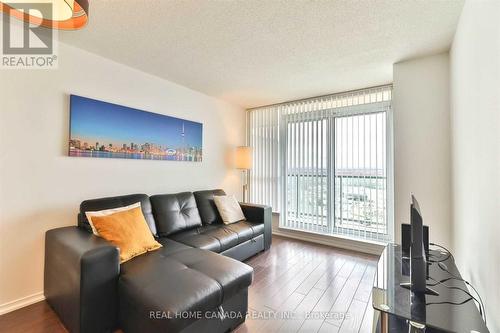 1802 - 4879 Kimbermount Avenue, Mississauga, ON - Indoor Photo Showing Living Room