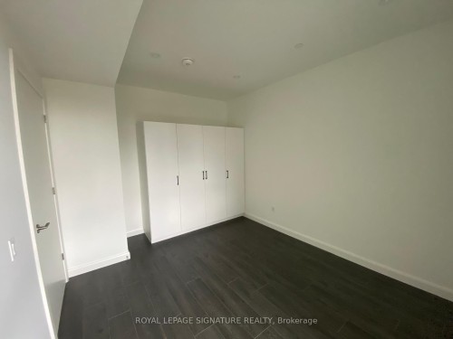 806-741 King Street W, Kitchener, ON - Indoor Photo Showing Other Room