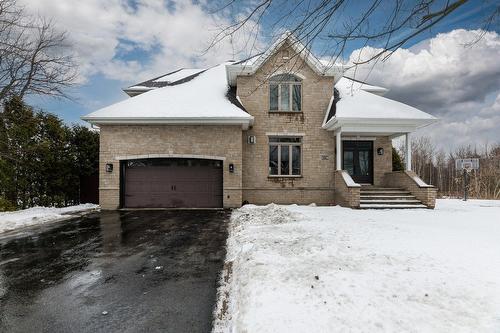 1238 Rue Champêtre  Saint-Lazare, QC J7T 3K9