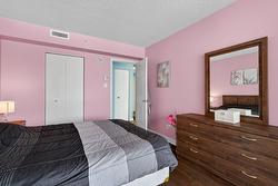 Primary bedroom - 