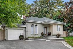 4 Rue de Lisieux  Blainville, QC J7C 4Z3
