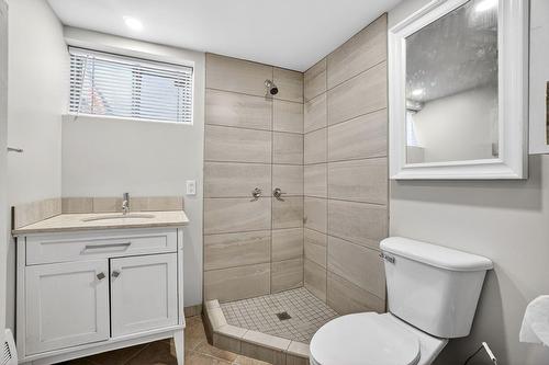 Bathroom - 4 Rue De Lisieux, Blainville, QC - Indoor Photo Showing Bathroom