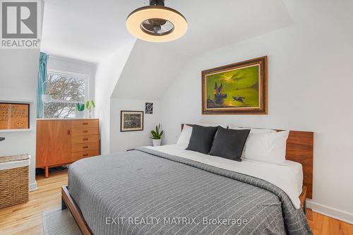 224 Wilshire Avenue, Ottawa, ON - Indoor Photo Showing Bedroom