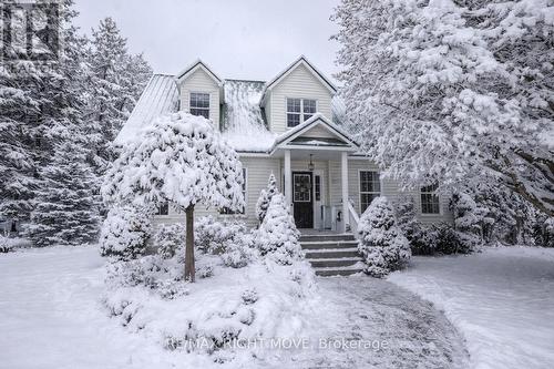 4043 DIGBY DRIVE  Severn, ON L3V 0X4