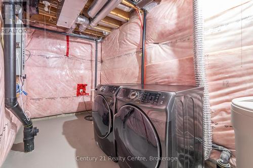 157 South Creek Drive, Kitchener, ON - Indoor Photo Showing Laundry Room