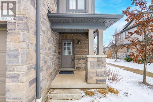 157 South Creek Drive, Kitchener, ON - Outdoor
