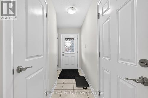 157 South Creek Drive, Kitchener, ON - Indoor Photo Showing Other Room