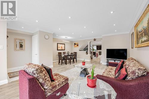 7 Batt Crescent S, Ajax, ON - Indoor Photo Showing Living Room