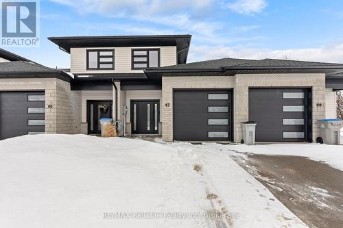 67 Briarhill Road, Huron East (Seaforth), ON - Outdoor With Facade