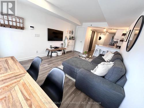 Open Concept - Th1 - 11 Superior Avenue, Toronto, ON - Indoor