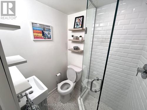 Main Floor Bath - Th1 - 11 Superior Avenue, Toronto, ON - Indoor Photo Showing Bathroom