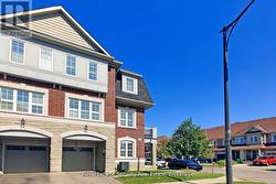 55 GOLDEN SPRINGS DRIVE  Brampton, ON L7A 0C7