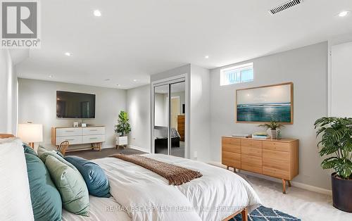 2 Caledonia Avenue, Haldimand, ON - Indoor Photo Showing Bedroom