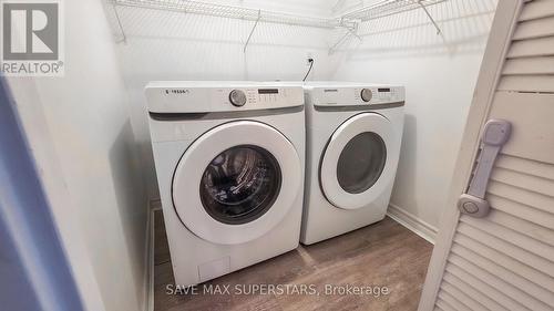 501 - 50 Baif Boulevard, Richmond Hill, ON - Indoor Photo Showing Laundry Room