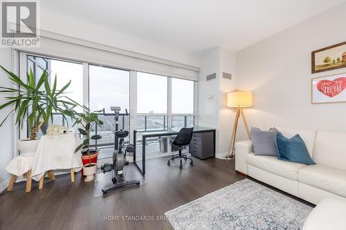 Lph 10 - 65 Oneida Crescent, Richmond Hill, ON - Indoor