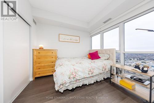 Lph 10 - 65 Oneida Crescent, Richmond Hill, ON - Indoor Photo Showing Bedroom