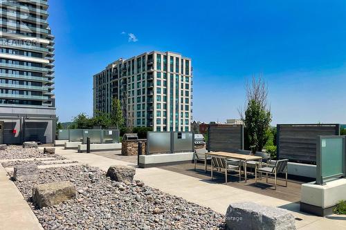 Lph 10 - 65 Oneida Crescent, Richmond Hill, ON - Outdoor With Facade