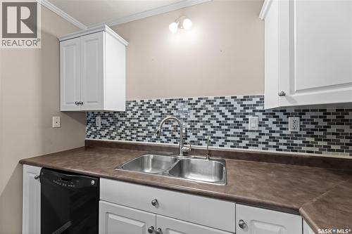 304 715 Hart Road, Saskatoon, SK - Indoor Photo Showing Kitchen With Double Sink