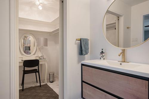 Salle de bains attenante à la CCP - 541 Rue Principale, Saint-Sauveur, QC - Indoor Photo Showing Bathroom