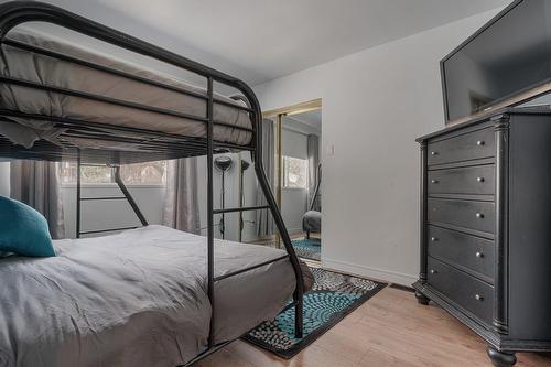 Chambre à coucher - 541 Rue Principale, Saint-Sauveur, QC - Indoor Photo Showing Bedroom