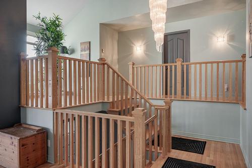 Escalier - 541 Rue Principale, Saint-Sauveur, QC - Indoor Photo Showing Other Room