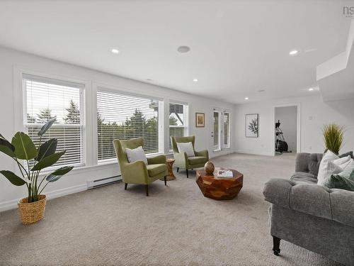 24 Vanier Way, Bedford, NS 