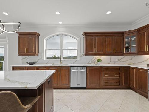 24 Vanier Way, Bedford, NS 