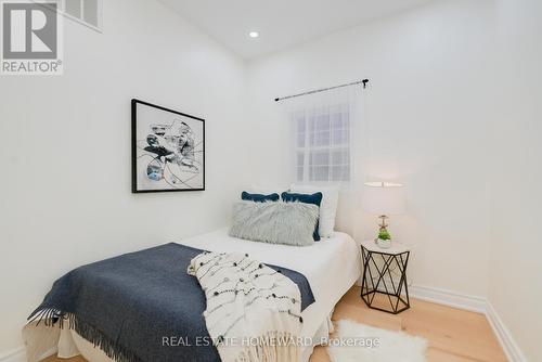173 Coxwell Avenue, Toronto, ON - Indoor Photo Showing Bedroom