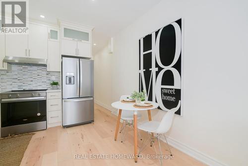 173 Coxwell Avenue, Toronto, ON - Indoor