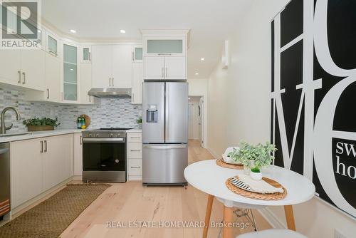 173 Coxwell Avenue, Toronto, ON - Indoor