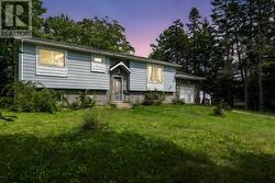 14 Ernest Avenue  Beaver Bank, NS B4G 1C1