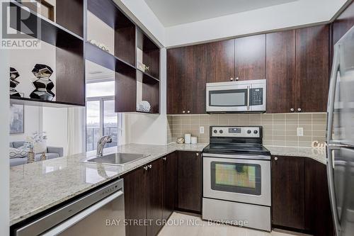 Ph3 - 151 Village Green Square, Toronto, ON - Indoor Photo Showing Kitchen With Stainless Steel Kitchen With Upgraded Kitchen