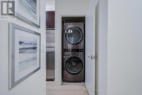 Ph3 - 151 Village Green Square, Toronto, ON - Indoor Photo Showing Laundry Room