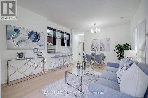 Ph3 - 151 Village Green Square, Toronto, ON - Indoor Photo Showing Living Room