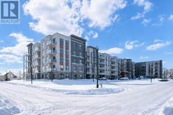 519 - 4 KIMBERLY LANE  Collingwood, ON L9Y 1E4