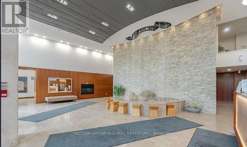 1508 - 225 Webb Drive, Mississauga, ON - Indoor Photo Showing Other Room