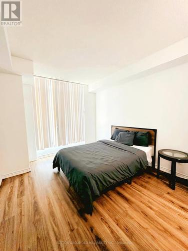 1508 - 225 Webb Drive, Mississauga, ON - Indoor Photo Showing Bedroom