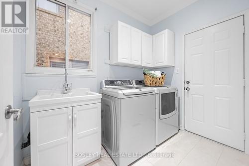 6358 Lisgar Drive, Mississauga, ON - Indoor Photo Showing Laundry Room