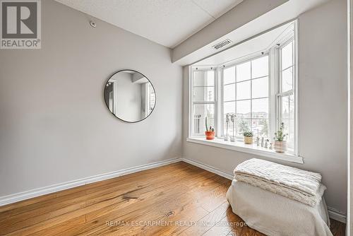 313 - 1451 Walkers Line, Burlington, ON - Indoor