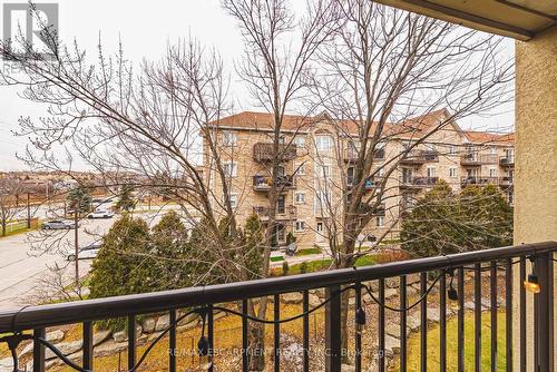 313 - 1451 Walkers Line, Burlington, ON - Outdoor With Balcony