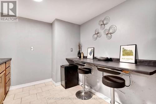 63 Dundee Court, London South (South G), ON - Indoor