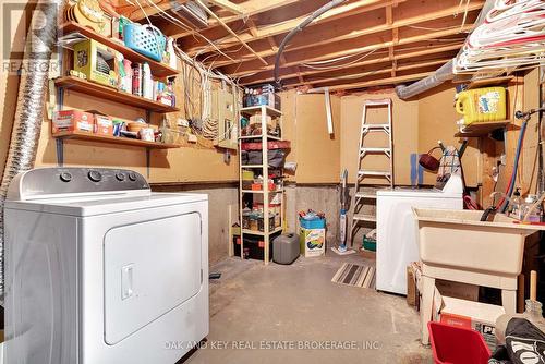 Laundry & Storage - 63 Dundee Court, London South (South G), ON - Indoor