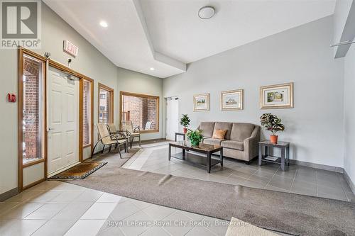 206 - 4 Albert Street, Cambridge, ON - Indoor