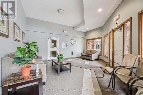 206 - 4 Albert Street, Cambridge, ON - Indoor