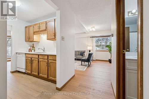 206 - 4 Albert Street, Cambridge, ON - Indoor