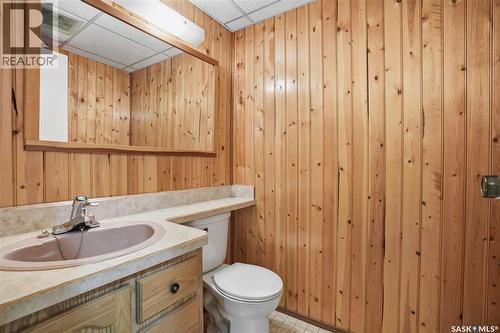 986 Garry Street N, Regina, SK - Indoor Photo Showing Bathroom
