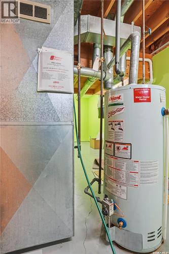 986 Garry Street N, Regina, SK - Indoor Photo Showing Basement