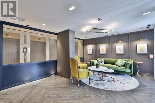 309 - 405 Dundas Street W, Oakville (Go Glenorchy), ON - Indoor